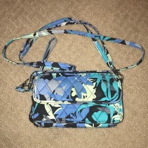 Small Vera Bradley purse. Perfect condition